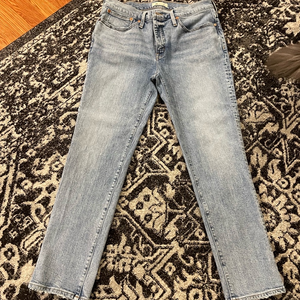 Madewell -Tomboy Straight Jeans in Glover Wash